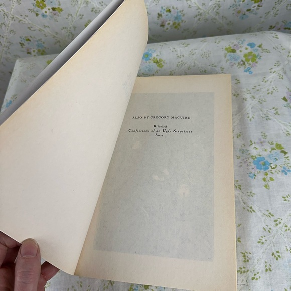 Mirror Mirror Book by Gregory Maguire - Picture 3 of 9